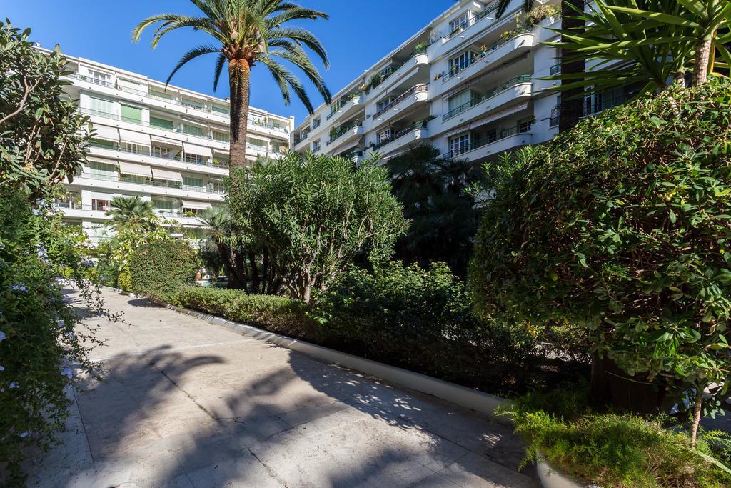 Nice Beach - Promenade Des Anglais Экстерьер фото